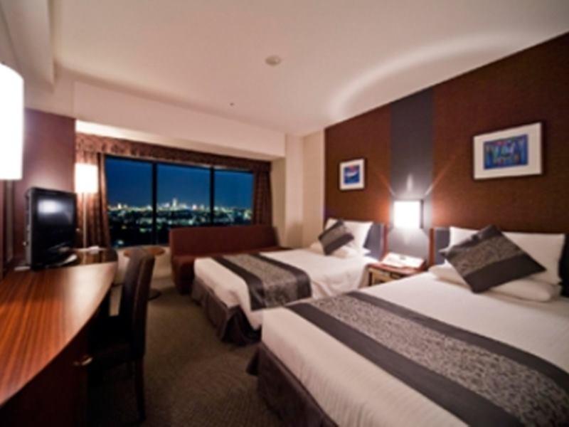 Shin Yokohama Prince Hotel Exterior photo